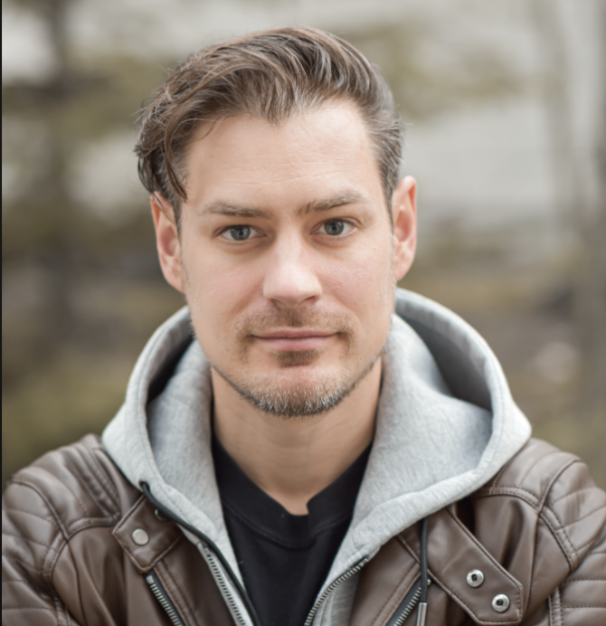 Dominic Frechette — photo 1