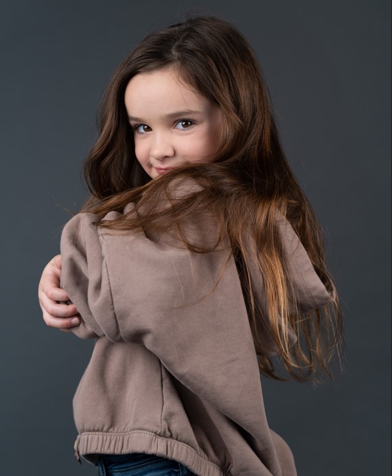 Azalya Therrien — photo 3