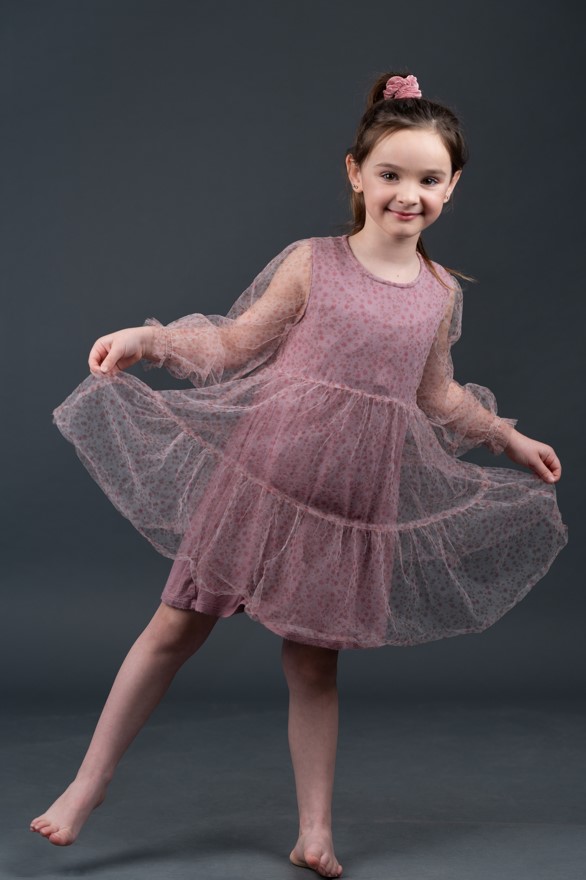Azalya Therrien — photo 2